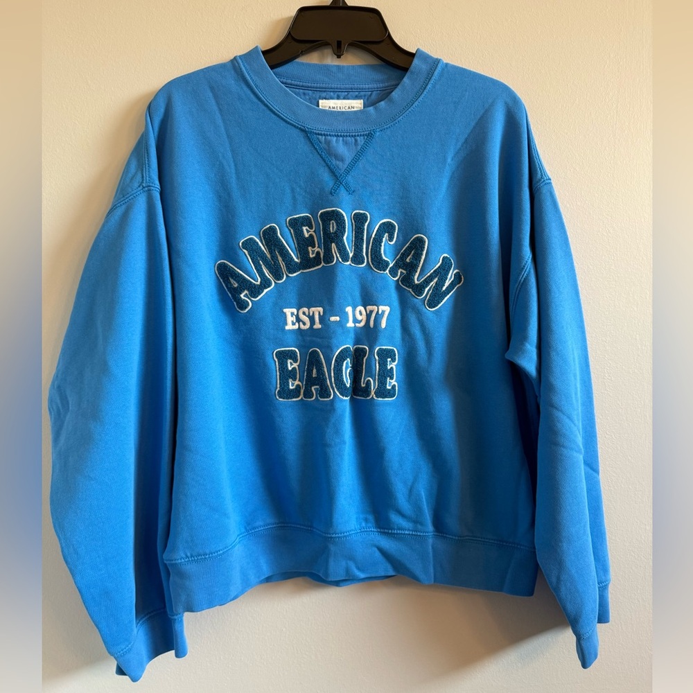 American Eagle crewneck, blue, like new, medium